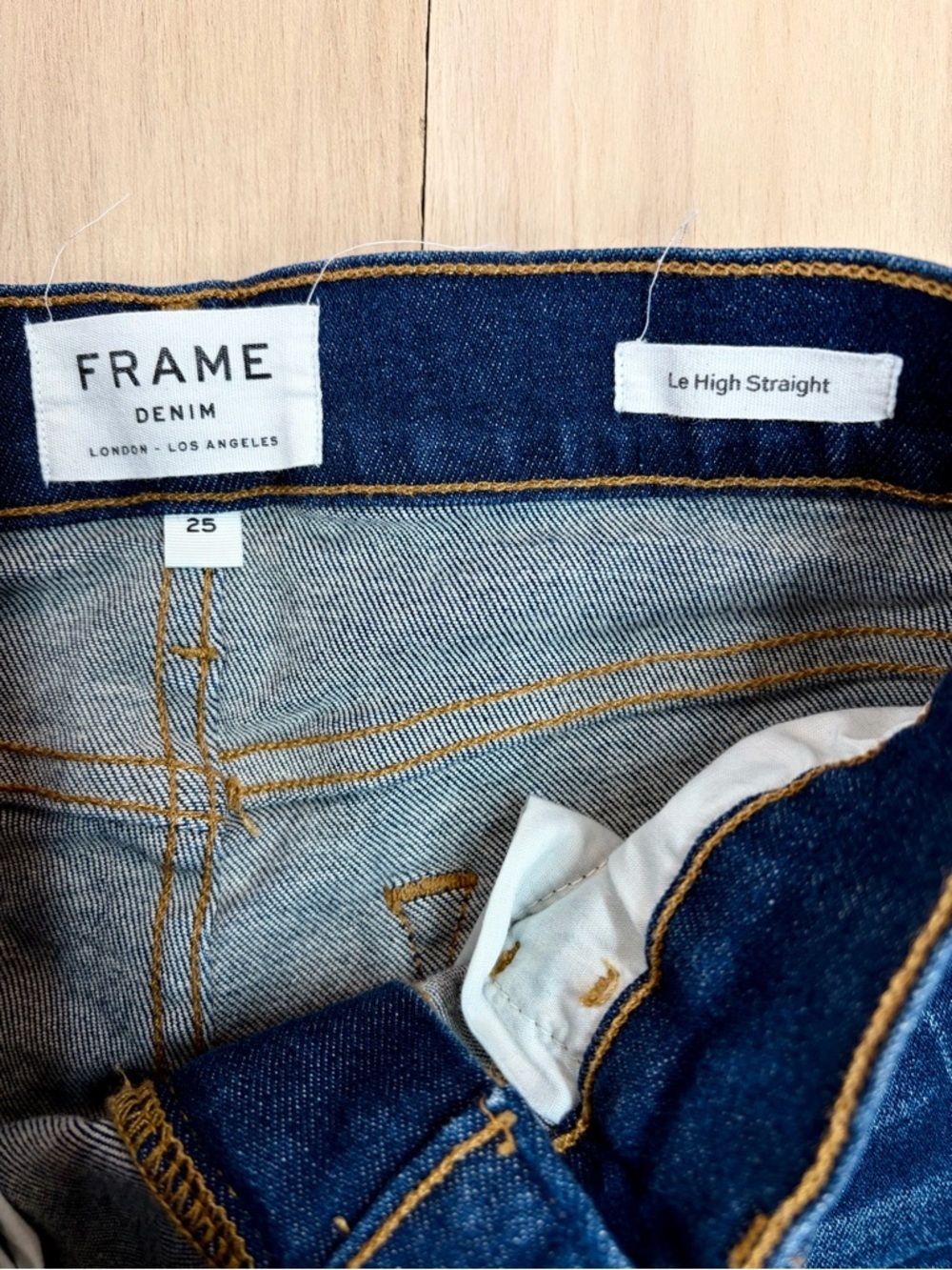FRAME Le High Straight Jeans in Eagle Point Wash Size 25 - Picture 6 of 11